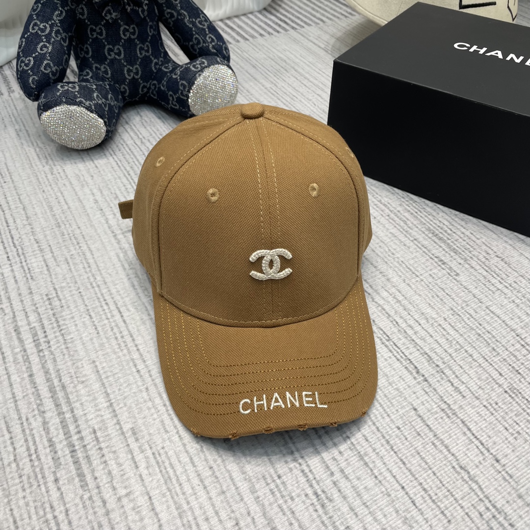 CHANEL CAP - Image 2