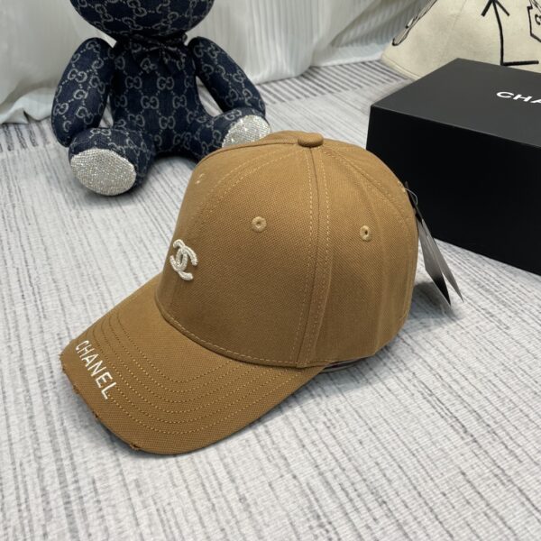 CHANEL CAP - Image 4