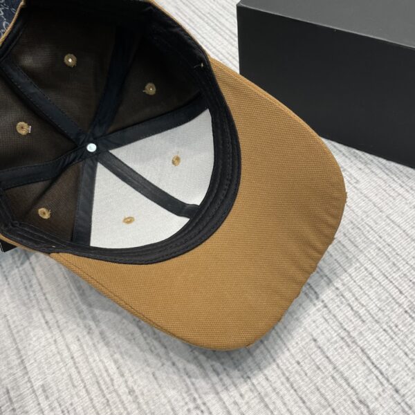 CHANEL CAP - Image 6