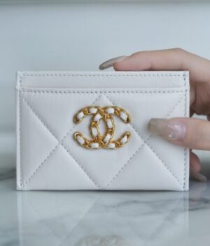 CHANEL CARD HOLDER
