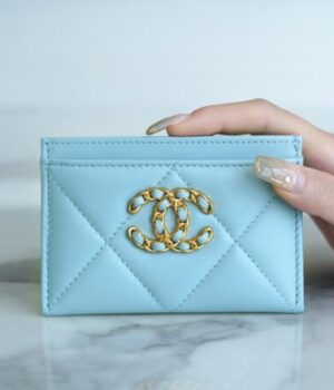 CHANEL CARD HOLDER