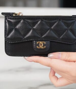 CHANEL CARD HOLDER
