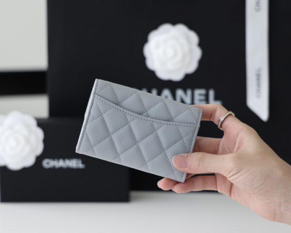 CHANEL CARD HOLDER - Image 4