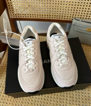 CHANEL SNEAKER