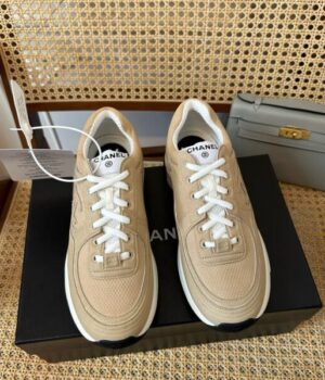 CHANEL SNEAKER