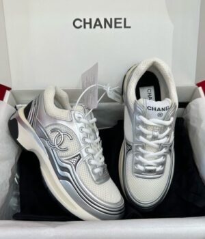 CHANEL SNEAKER