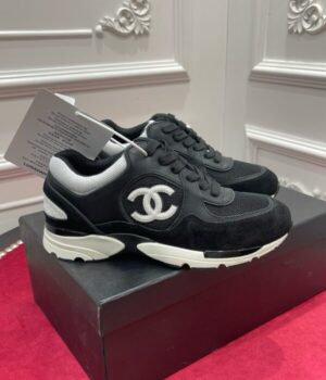 CHANEL SNEAKER