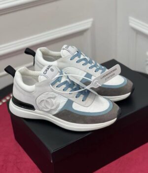 CHANEL SNEAKER