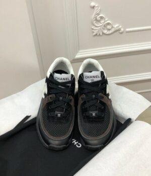 CHANEL SNEAKER