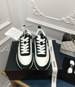 CHANEL SNEAKER