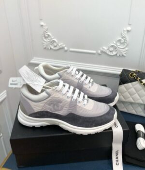 CHANEL SNEAKER