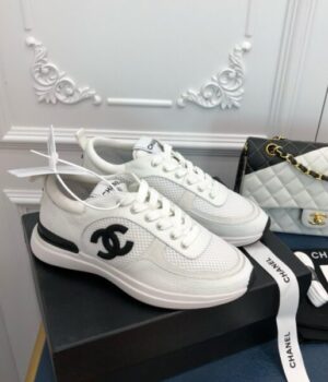 CHANEL SNEAKER