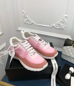CHANEL SNEAKER