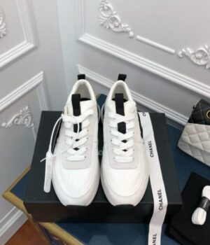 CHANEL SNEAKER