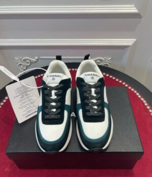 CHANEL SNEAKER