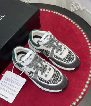CHANEL SNEAKER