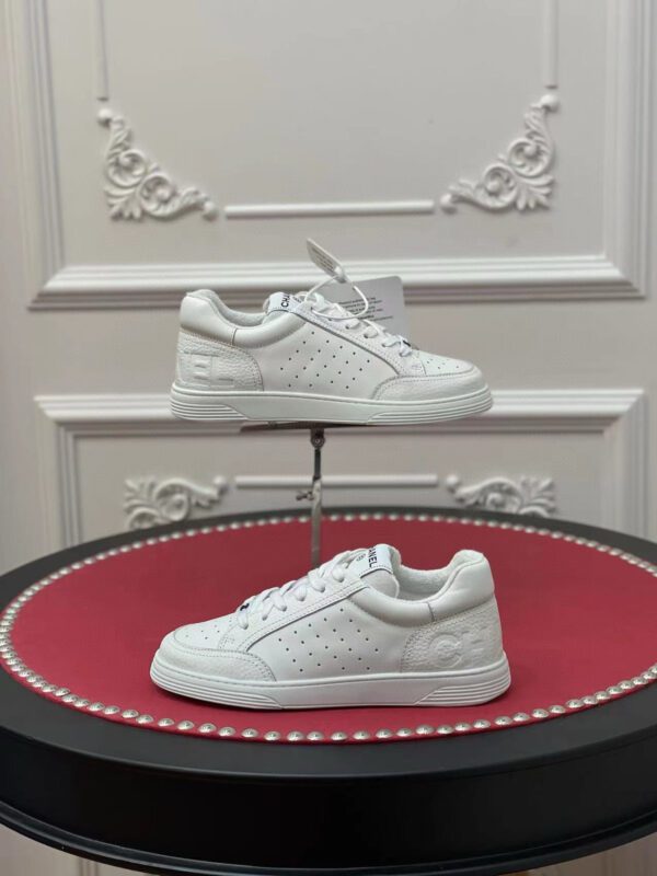 CHANEL SNEAKER - Image 6