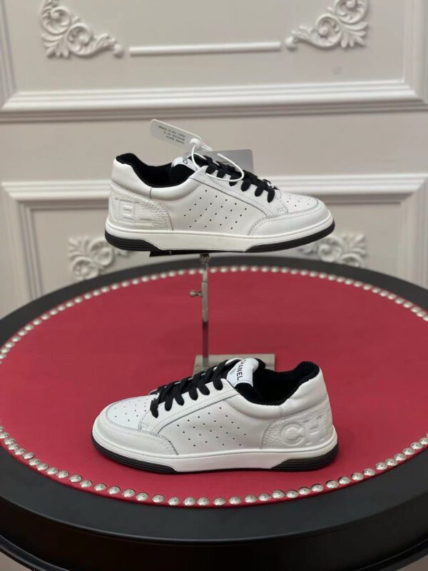 CHANEL SNEAKER - Image 6