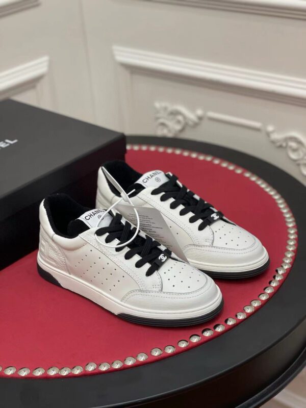 CHANEL SNEAKER - Image 8