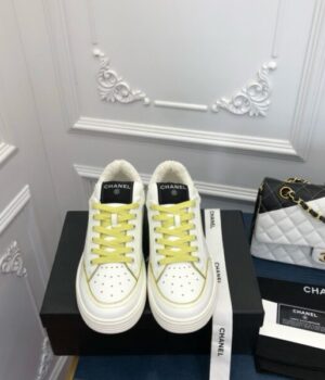 CHANEL SNEAKER