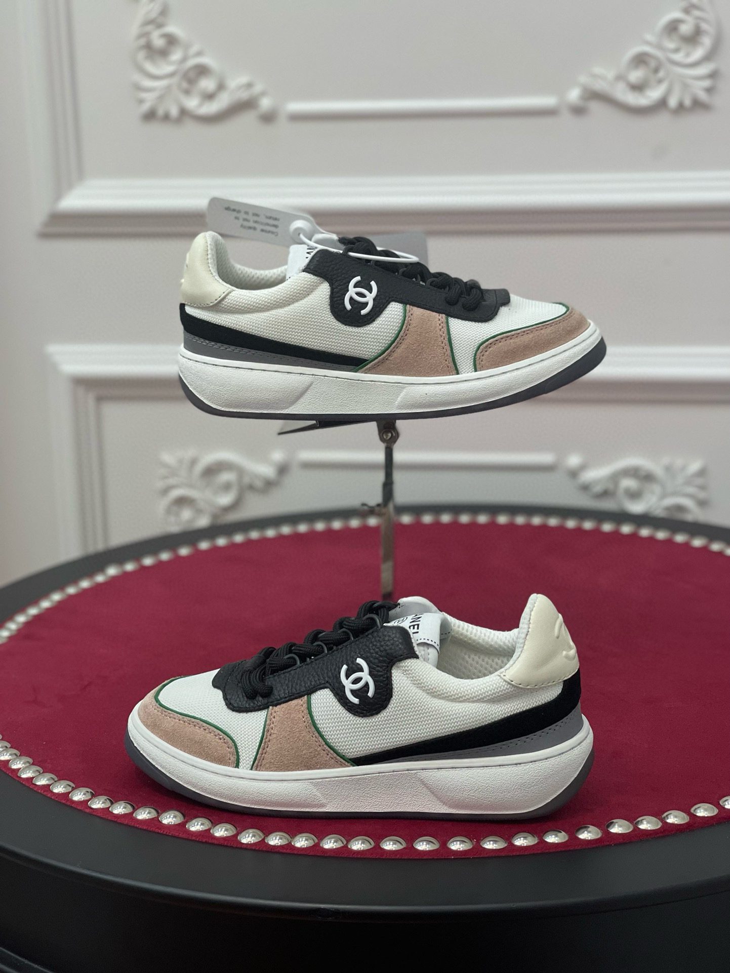CHANEL SNEAKER - Image 7