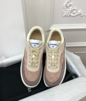 CHANEL SNEAKER