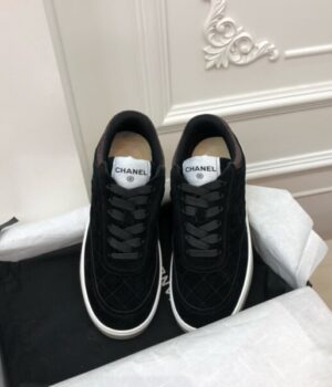 CHANEL SNEAKER