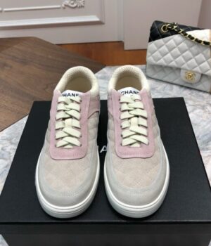 CHANEL SNEAKER