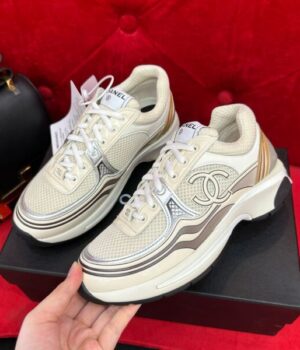 CHANEL SNEAKER