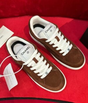 CHANEL SNEAKER