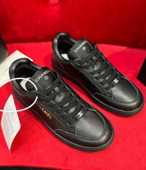 CHANEL SNEAKER