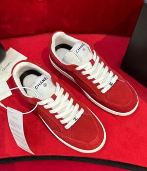CHANEL SNEAKER
