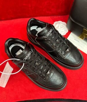 CHANEL SNEAKER