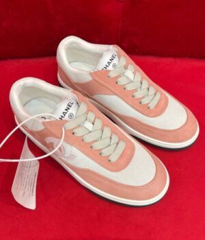 CHANEL SNEAKER