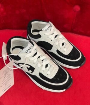 CHANEL SNEAKER