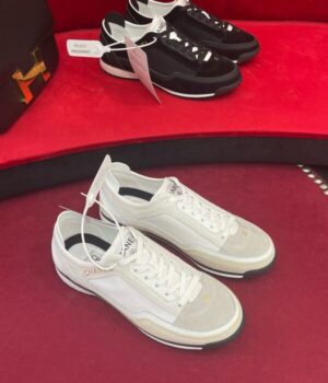 CHANEL SNEAKER