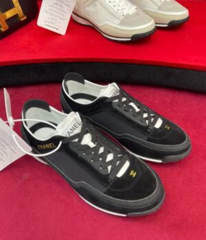 CHANEL SNEAKER