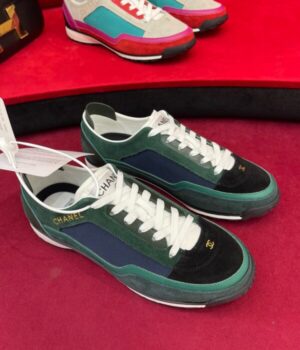 CHANEL SNEAKER