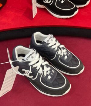 CHANEL SNEAKER