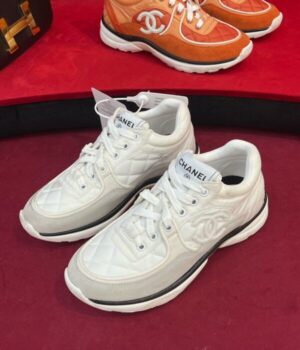 CHANEL SNEAKER