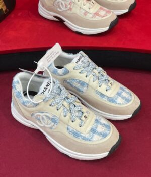 CHANEL SNEAKER