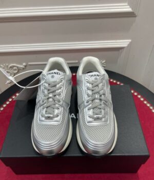 CHANEL SNEAKER