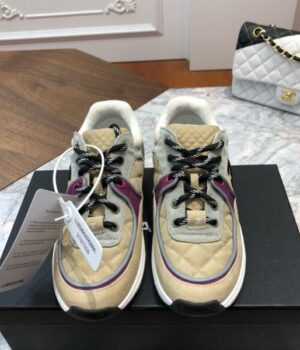 CHANEL SNEAKER