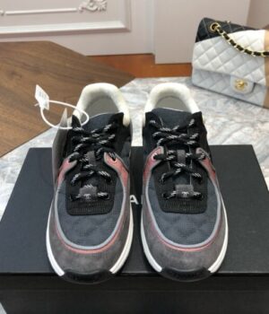 CHANEL SNEAKER