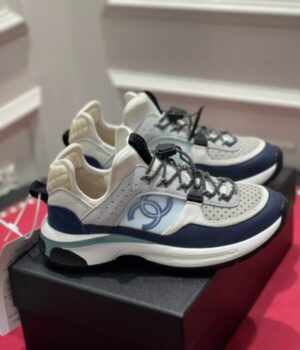 CHANEL SNEAKER
