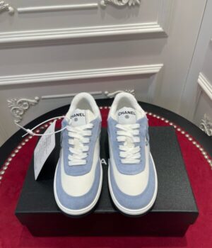 CHANEL SNEAKER