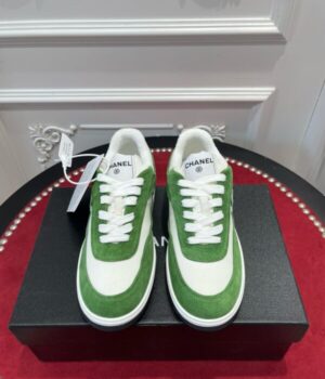 CHANEL SNEAKER