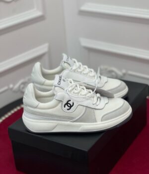 CHANEL SNEAKER