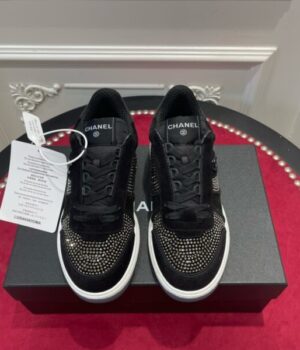 CHANEL SNEAKER