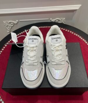 CHANEL SNEAKER